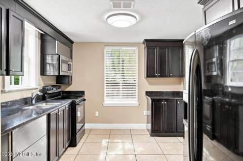 9777 Carbondale Drive, Jacksonville FL - photo 11 of 31
