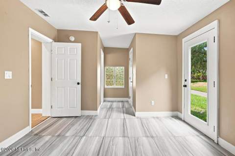 9777 Carbondale Drive, Jacksonville FL - photo 15 of 31