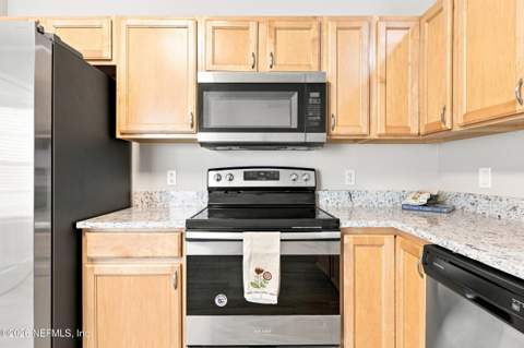 857 Southern Creek Drive, St. Johns FL - photo 11 of 43