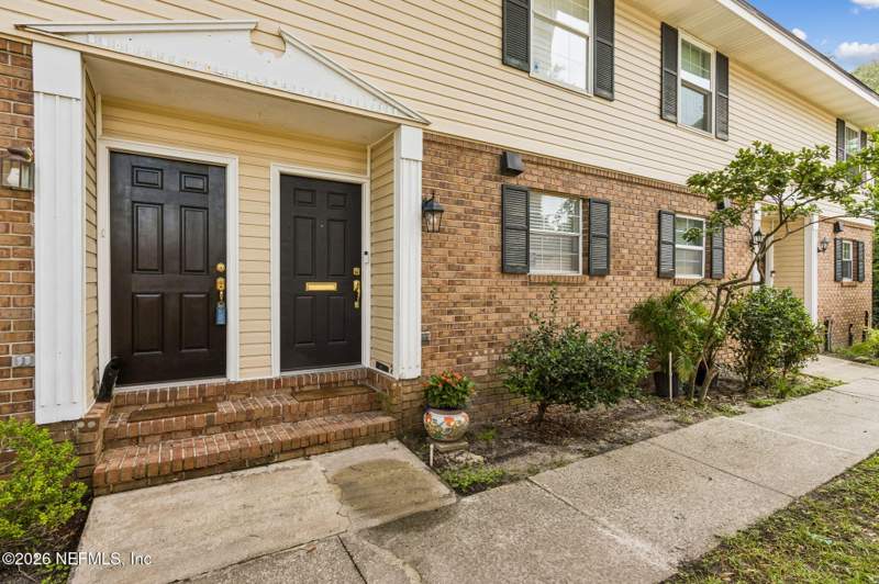 2 bedroom Condominium at 4519 Columbus Circle #1B, Ortega Oaks, Jacksonville — photo 2