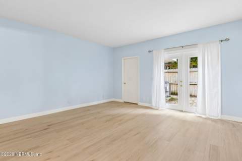 4519 Columbus Circle #1B, Jacksonville FL - photo 15 of 49