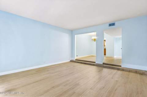 4519 Columbus Circle #1B, Jacksonville FL - photo 13 of 49