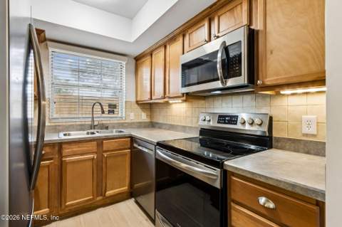4519 Columbus Circle #1B, Jacksonville FL - photo 8 of 49