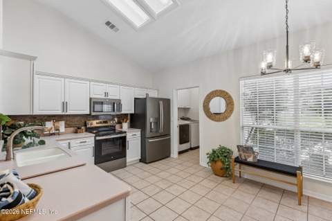 132 Fairway Oaks Drive, Fleming Island FL - photo 21 of 62