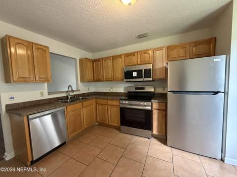 4224 Harbor View Drive, Jacksonville FL - photo 18 of 19
