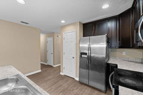 2507 Lamee Lane, Jacksonville FL - photo 12 of 31