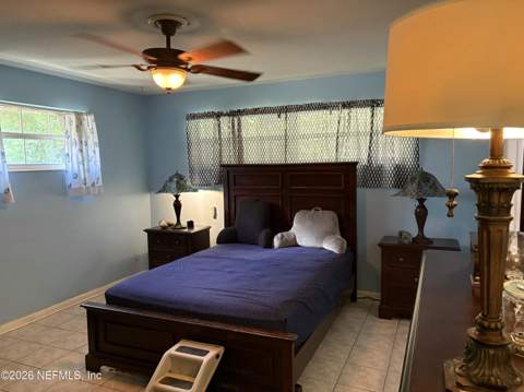1220 Westlawn Drive, Jacksonville FL - photo 7 of 11