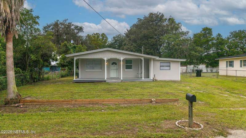 3 bedroom Single Family Residence at 215 Hilltop Drive, Meadowbrook, Orange Park — photo 2