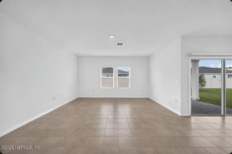 4 bedroom Single Family Residence at 8155 Archibald Terrace, Coopers Meadows, Jacksonville — photo 3