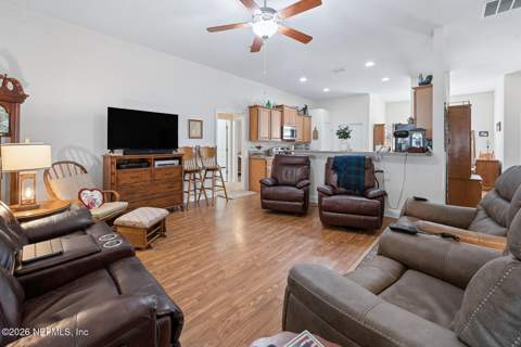 2230 Snowcreek Court, Jacksonville FL - photo 10 of 32