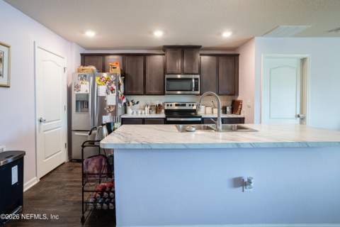 6107 Black Stallion Drive, Jacksonville FL - photo 8 of 30