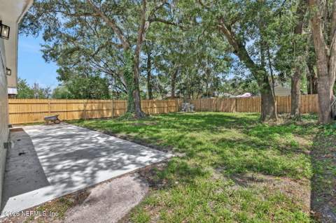 1209 Spruce Street, Green Cove Springs FL - photo 22 of 38