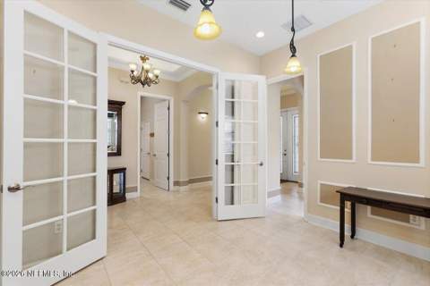 529 Olympic Circle, St. Augustine FL - photo 6 of 39