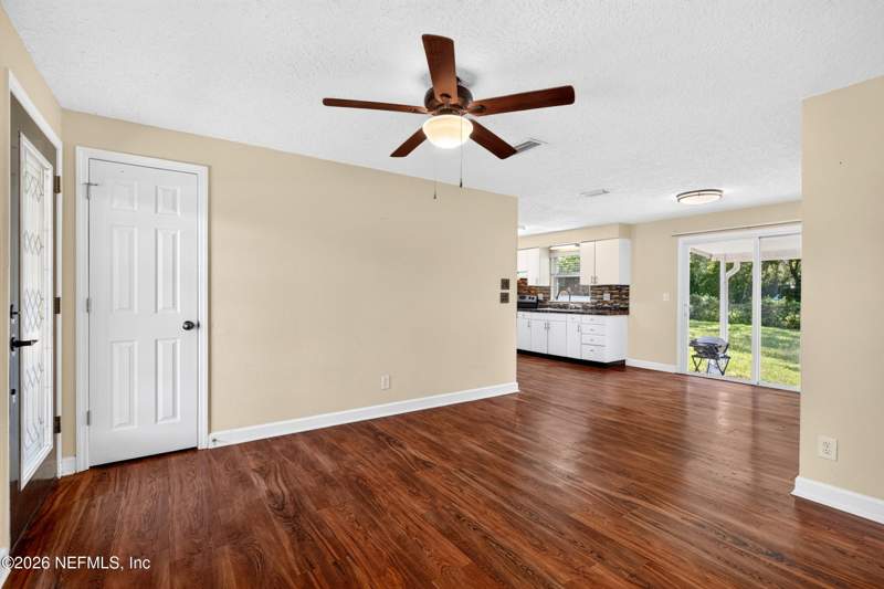 3 bedroom Single Family Residence at 428 Neptune Road, Meadowbrook, Orange Park — photo 3