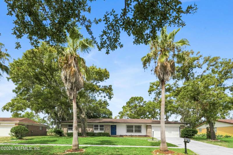 4 bedroom Single Family Residence at 3972 University Club Boulevard, Woodmere, Jacksonville — photo 2