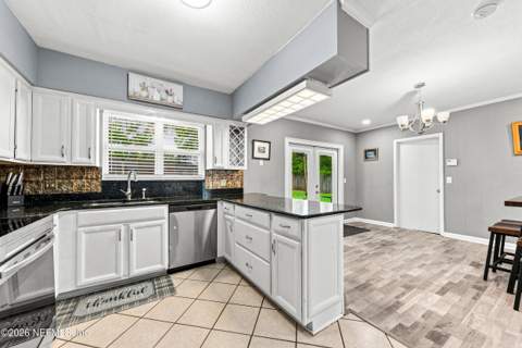 3972 University Club Boulevard, Jacksonville FL - photo 10 of 25