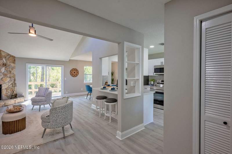 3 bedroom Single Family Residence at 165 Pablo Point Drive, Pablo Point, Jacksonville — photo 3