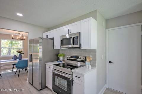 165 Pablo Point Drive, Jacksonville FL - photo 8 of 41
