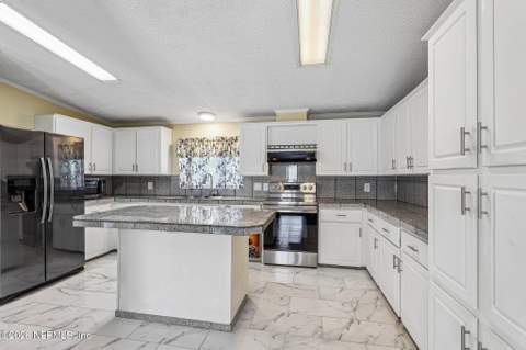 2259 Indigo Avenue, Middleburg FL - photo 16 of 48