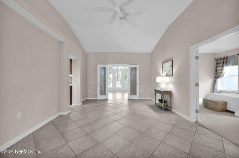 8730 Glenbury Court, Jacksonville FL - photo 8 of 43