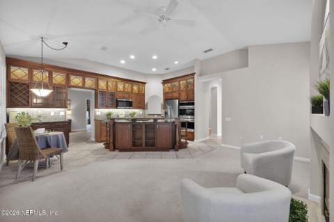 8730 Glenbury Court, Jacksonville FL - photo 13 of 43