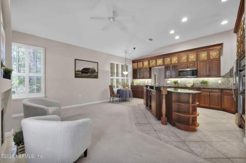 8730 Glenbury Court, Jacksonville FL - photo 14 of 43