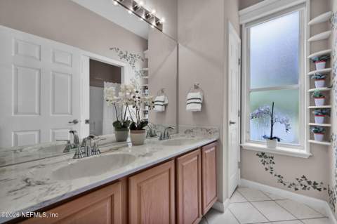 8730 Glenbury Court, Jacksonville FL - photo 16 of 43