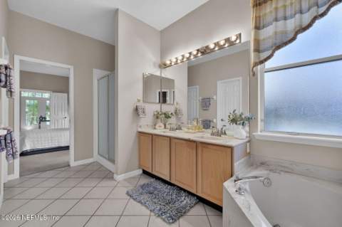 8730 Glenbury Court, Jacksonville FL - photo 21 of 43