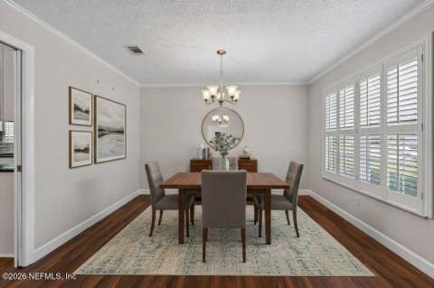 3386 Pickwick Drive, Jacksonville FL - photo 8 of 47