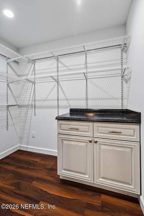 3386 Pickwick Drive, Jacksonville FL - photo 17 of 47