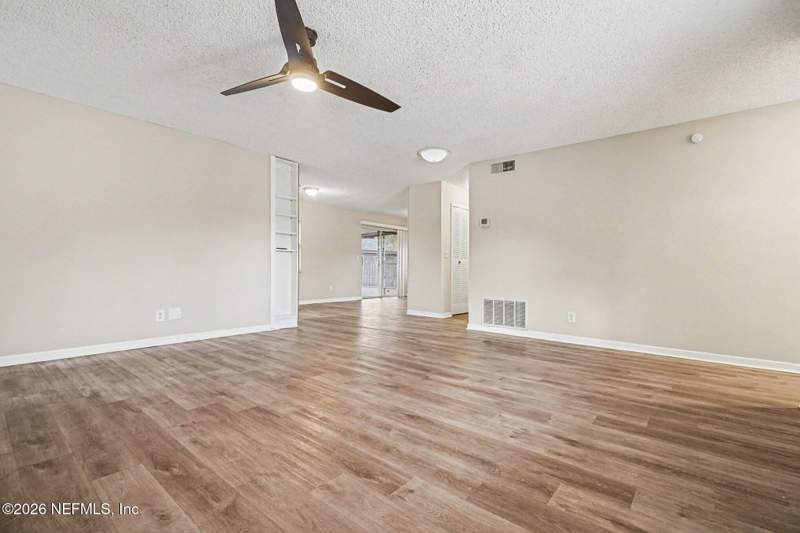 3 bedroom Single Family Residence at 8374 Chessman Court, English Estates, Jacksonville — photo 3