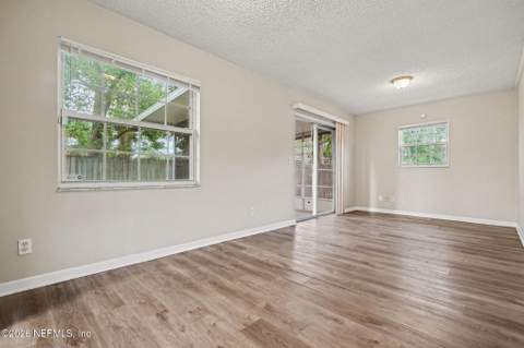 8374 Chessman Court, Jacksonville FL - photo 8 of 21