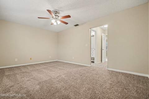 8459 Pikes Peak Drive, Jacksonville FL - photo 7 of 31