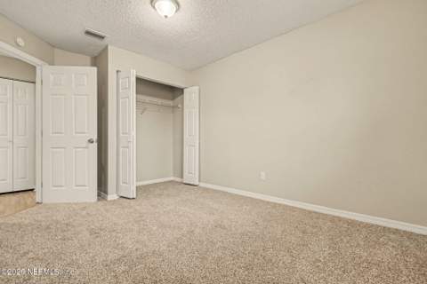 8459 Pikes Peak Drive, Jacksonville FL - photo 11 of 31
