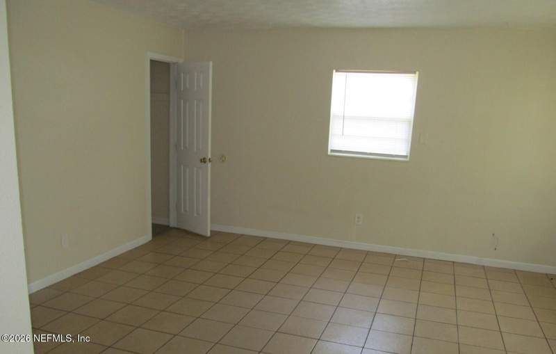 3 bedroom Single Family Residence at 2870 Lenox Avenue, Lackawanna, Jacksonville — photo 3