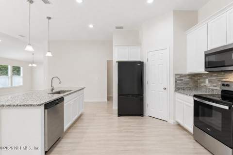 6117 Patriots Landing Lane, Jacksonville FL - photo 18 of 32