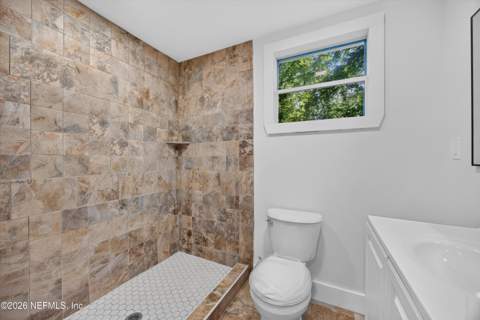 4468 Englewood Ave Avenue, Jacksonville FL - photo 16 of 33
