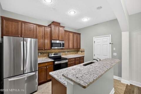 6163 Clearsky Drive, Jacksonville FL - photo 14 of 34