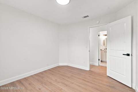 5245 Tree Way Lane, Jacksonville FL - photo 18 of 41