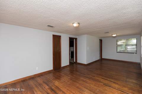 1598 W 33rd Street, Jacksonville FL - photo 10 of 32