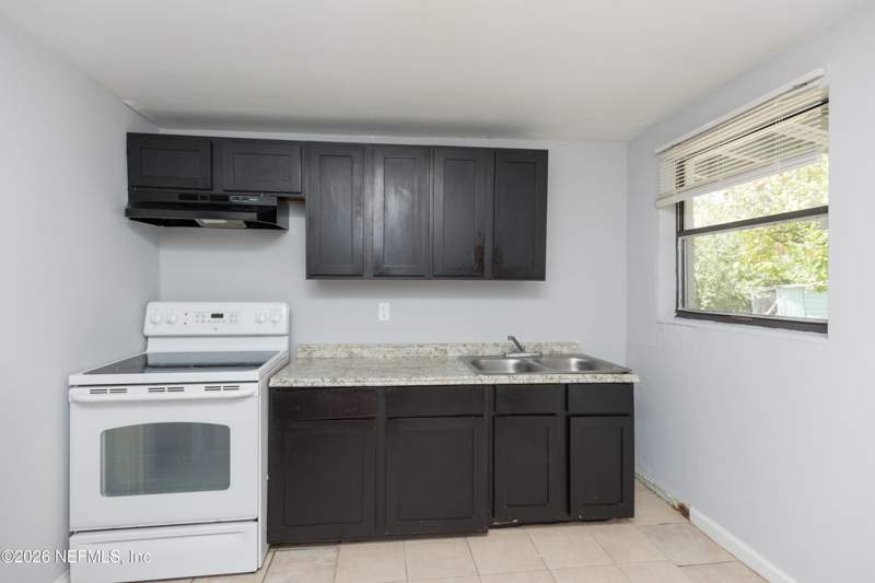 3 bedroom Single Family Residence at 1598 W 33rd Street, Royal Terrace, Jacksonville — photo 5