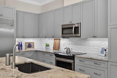 13309 Santorini Drive, Jacksonville FL - photo 11 of 54