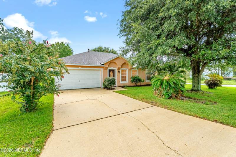 3 bedroom Single Family Residence at 12333 Glenn Hollow Drive, Hickory Hills, Jacksonville — photo 3