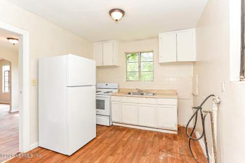 3302 College Street, Jacksonville FL - photo 8 of 18