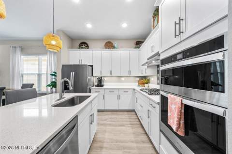 9853 Craven Road, Jacksonville FL - photo 13 of 49
