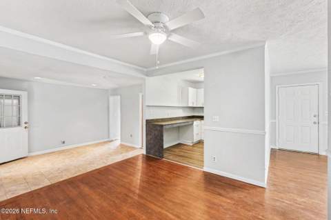 6159 Autlan Drive, Jacksonville FL - photo 10 of 33