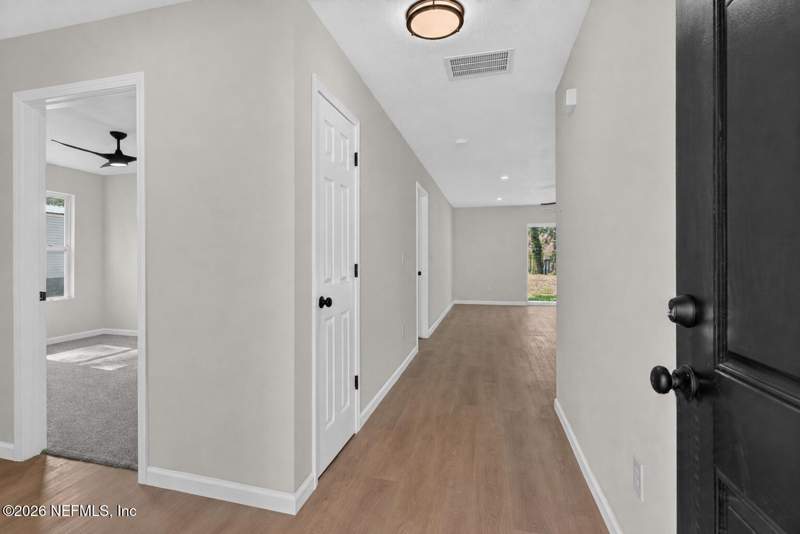 3 bedroom Single Family Residence at 8626 Nussbaum Drive, Jacksonville Heights, Jacksonville — photo 2