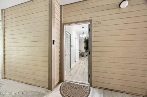 7800 Point Meadows Drive #413, Jacksonville FL - photo 8 of 47