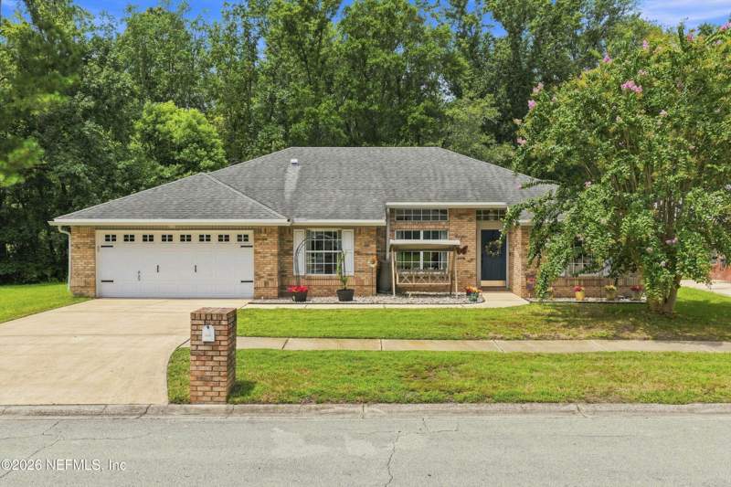 4 bedroom Single Family Residence at 1768 Redwood Lane, The Glades, Middleburg — photo 2
