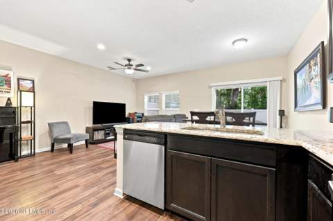 1545 Landau Road, Jacksonville FL - photo 8 of 46